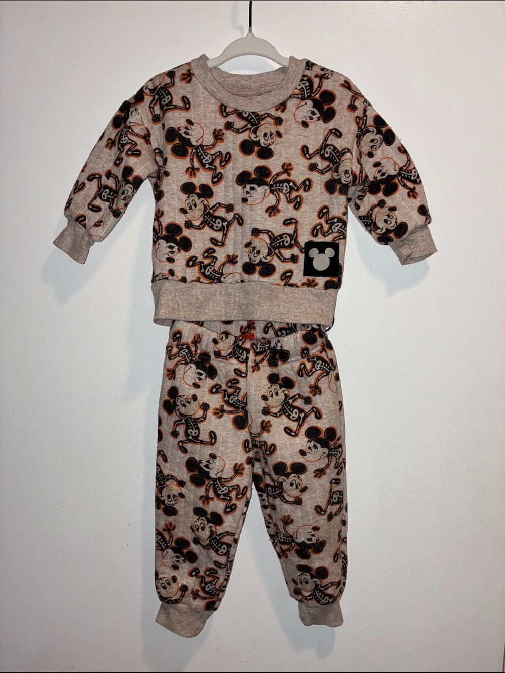 Mickey Mouse Halloween Glow in the Dark Sweat Suit Outfit MNSSHP Disney 12M Set